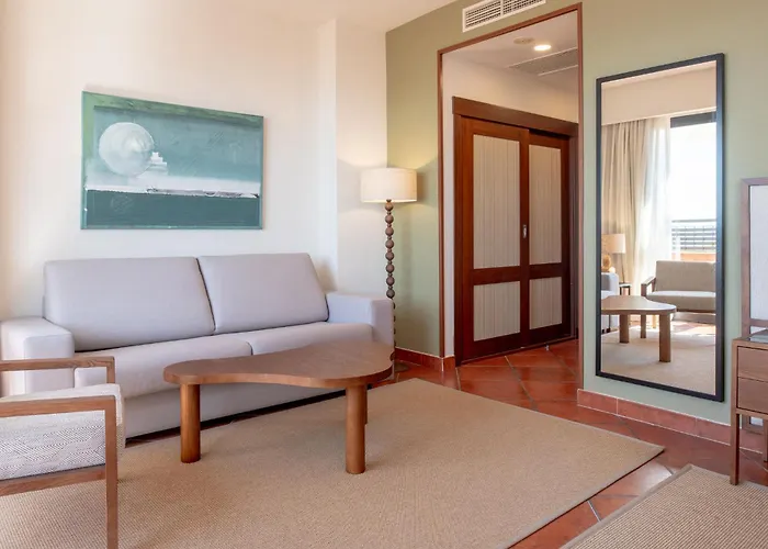 Puerto Antilla Grand Hotel