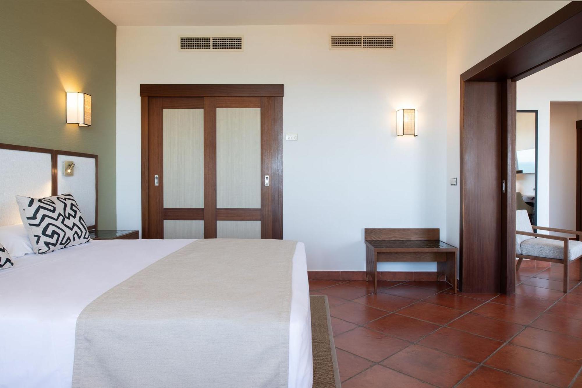Puerto Antilla Grand Islantilla